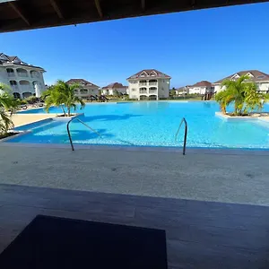 luxurious-2-bedroom-ocean-view-retreat.greaterantilleshotels.net/